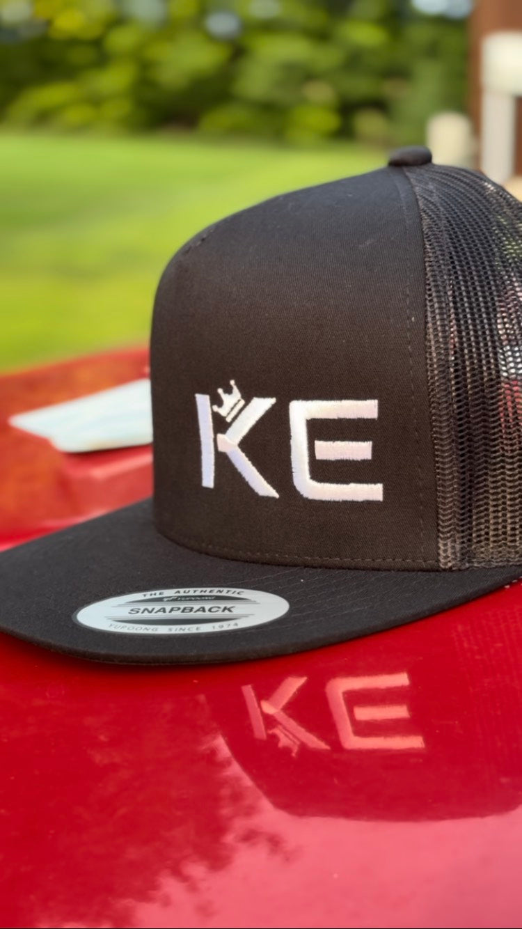 KE  Black & White Snapback